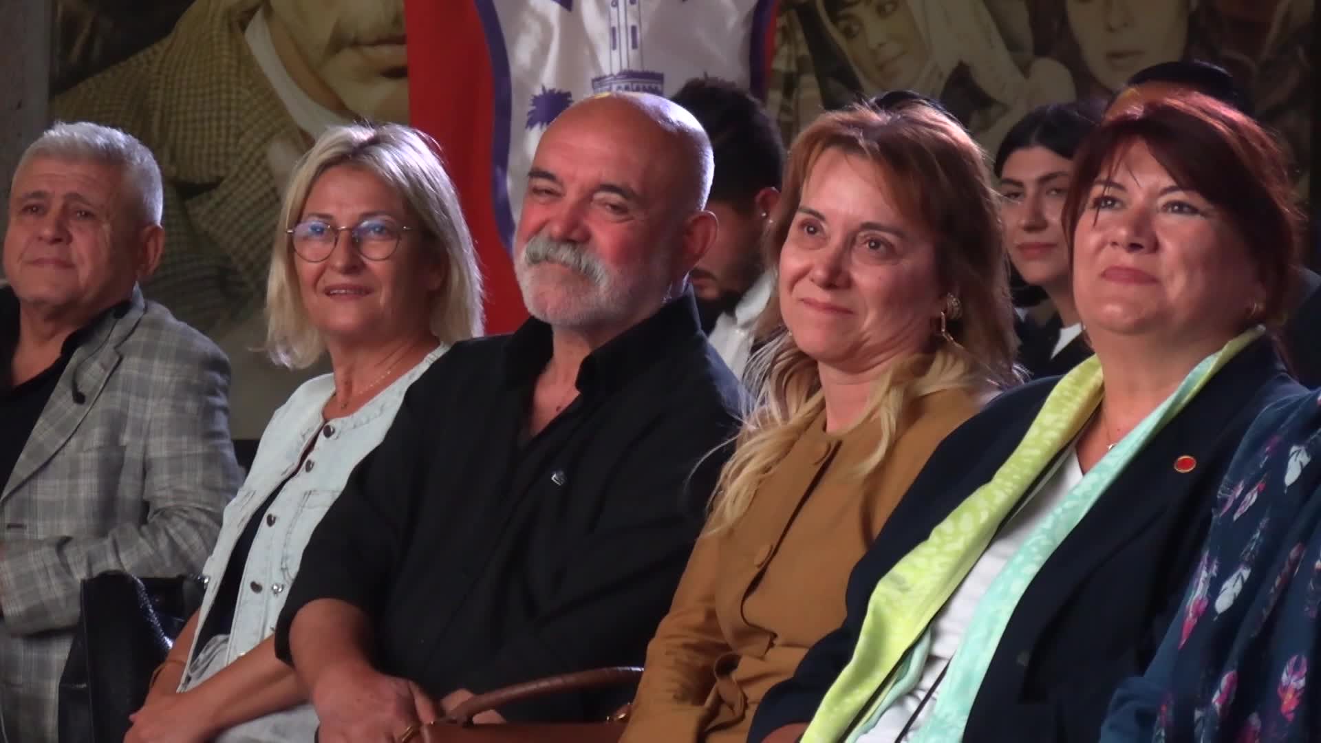 Konak Sanathane, “Nasipse Adayız” ile Ercan Kesal’ı ağırladı