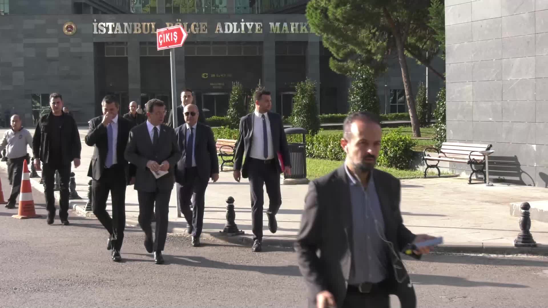 Ekrem İmamoğlu İstinaf önünde konuştu: ''Millet, İmamoğlu'nu nerede görmek istiyorsa, isterse,  İmamoğlu orada olacaktır''