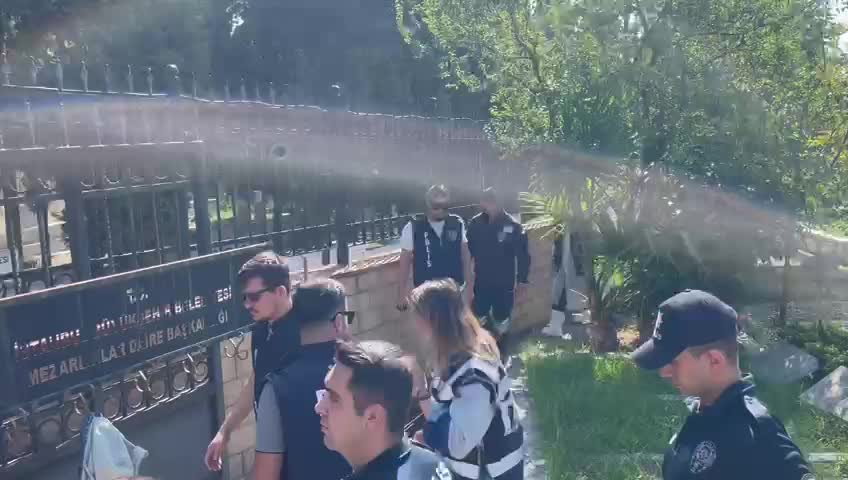 Cem Garipoğlu'nun mezarı açıldı... Avukat Epözdemir: Kefen olmaması beni rahatsız etti