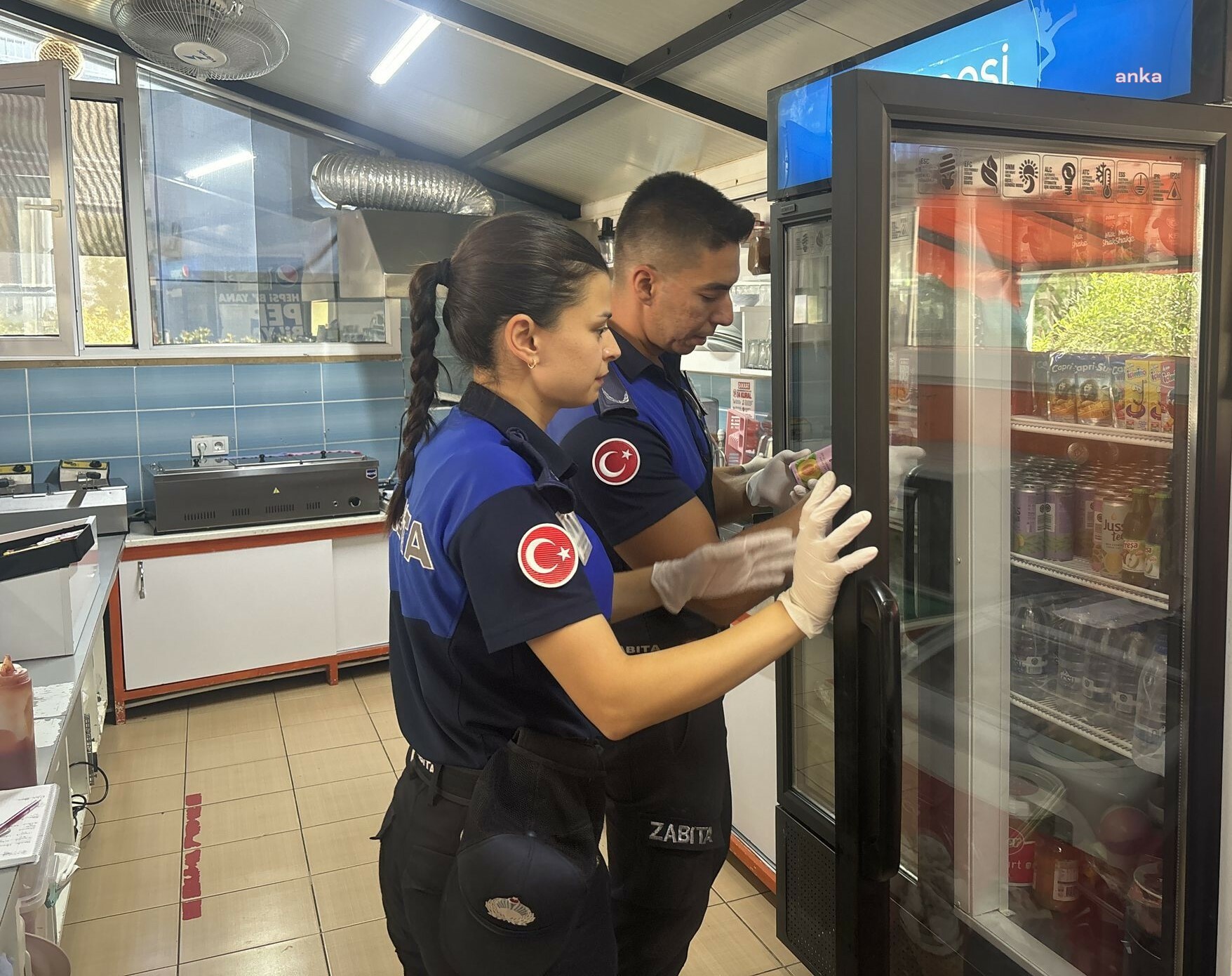 Marmaris Belediyesi zabıta ekiplerinden okul kantinlerine denetim
