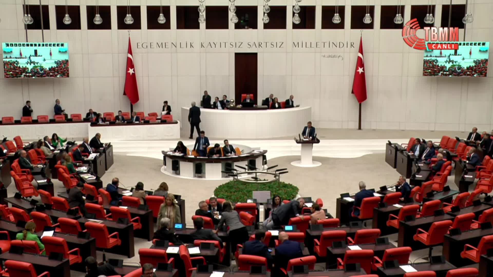 TBMM Genel Kurulu'nda muhalefetten 'Milli Eğitim Akademisi' tepkisi: "Öğretmenleri mesleğe hazırlamak için akademi kurulacaksa fakülteler ne iş yapacak?
