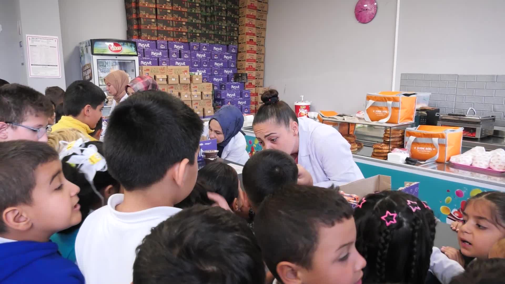 Ankara Büyükşehir Belediyesi'nin kantin desteği sürüyor... Destekten 17 bin 132 ilkokul öğrencisi yararlandı