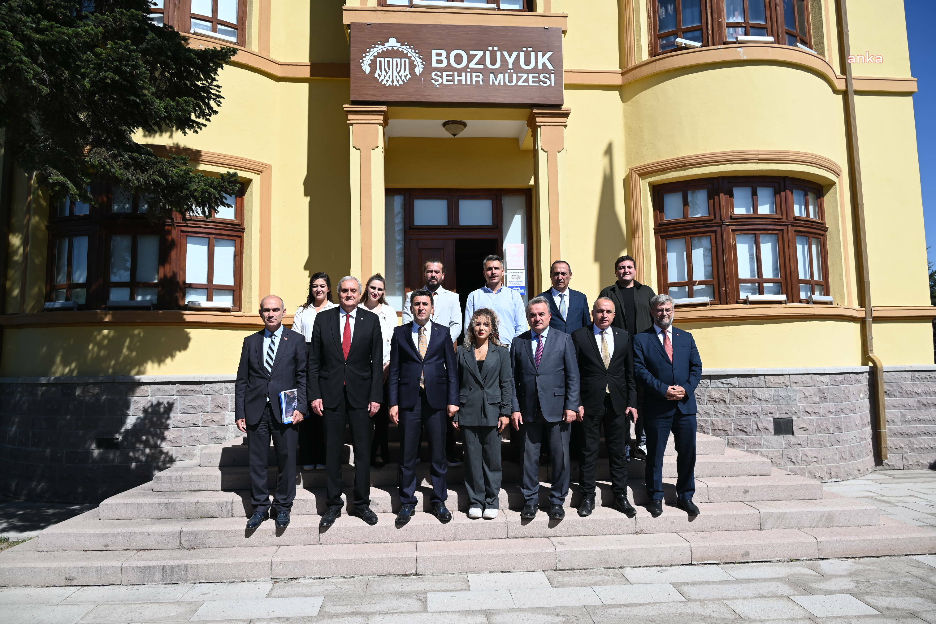 Vali Aygöl, Bozüyük Şehir Müzesi ve Arşivi’ni ziyaret etti