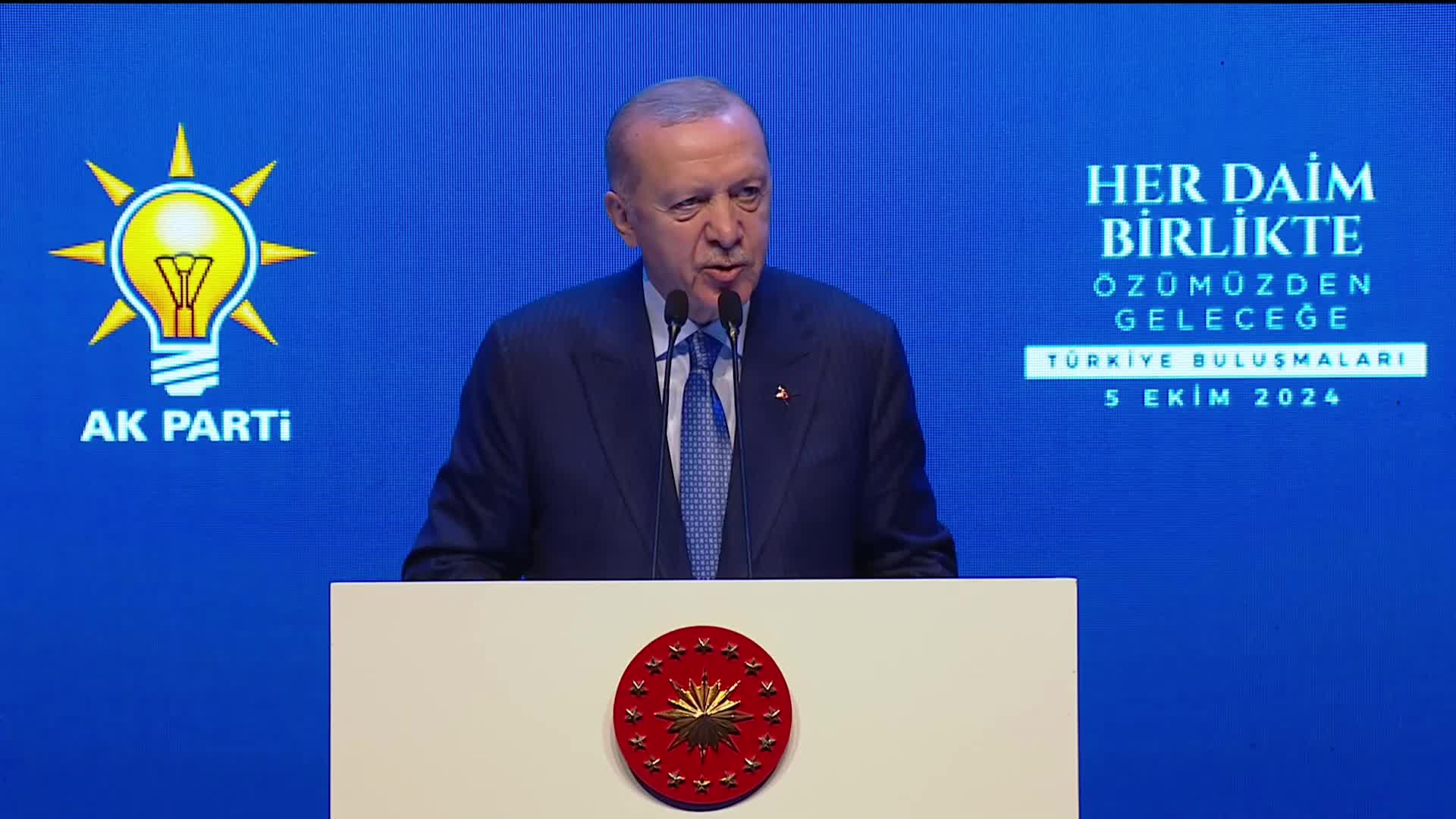Cumhurbaşkanı Erdoğan: "Yeni isimlerle kadrolarımızı yenileyeceğiz"