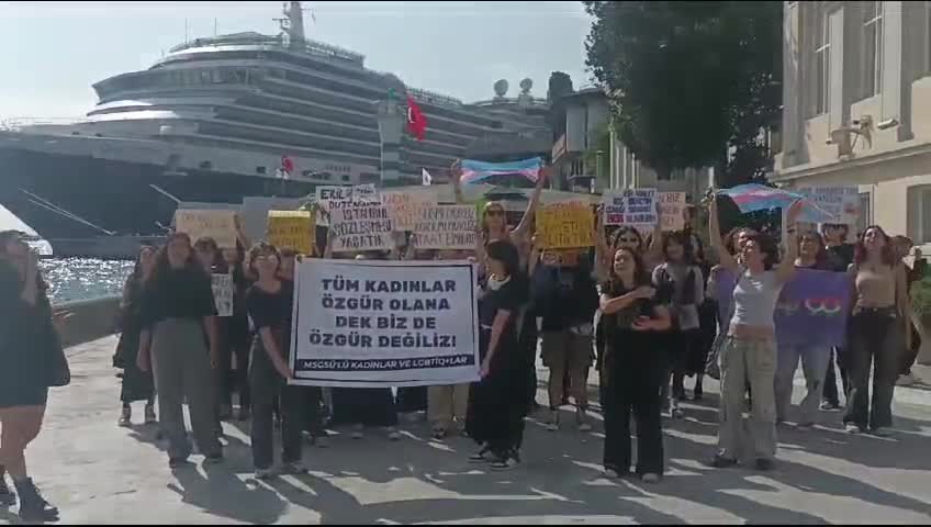Ayşenur Halil ve İkbal Uzuner için toplanan öğrenciler Beyazıt'tan haykırdı: Yaşamak istiyoruz, adalet İstiyoruz