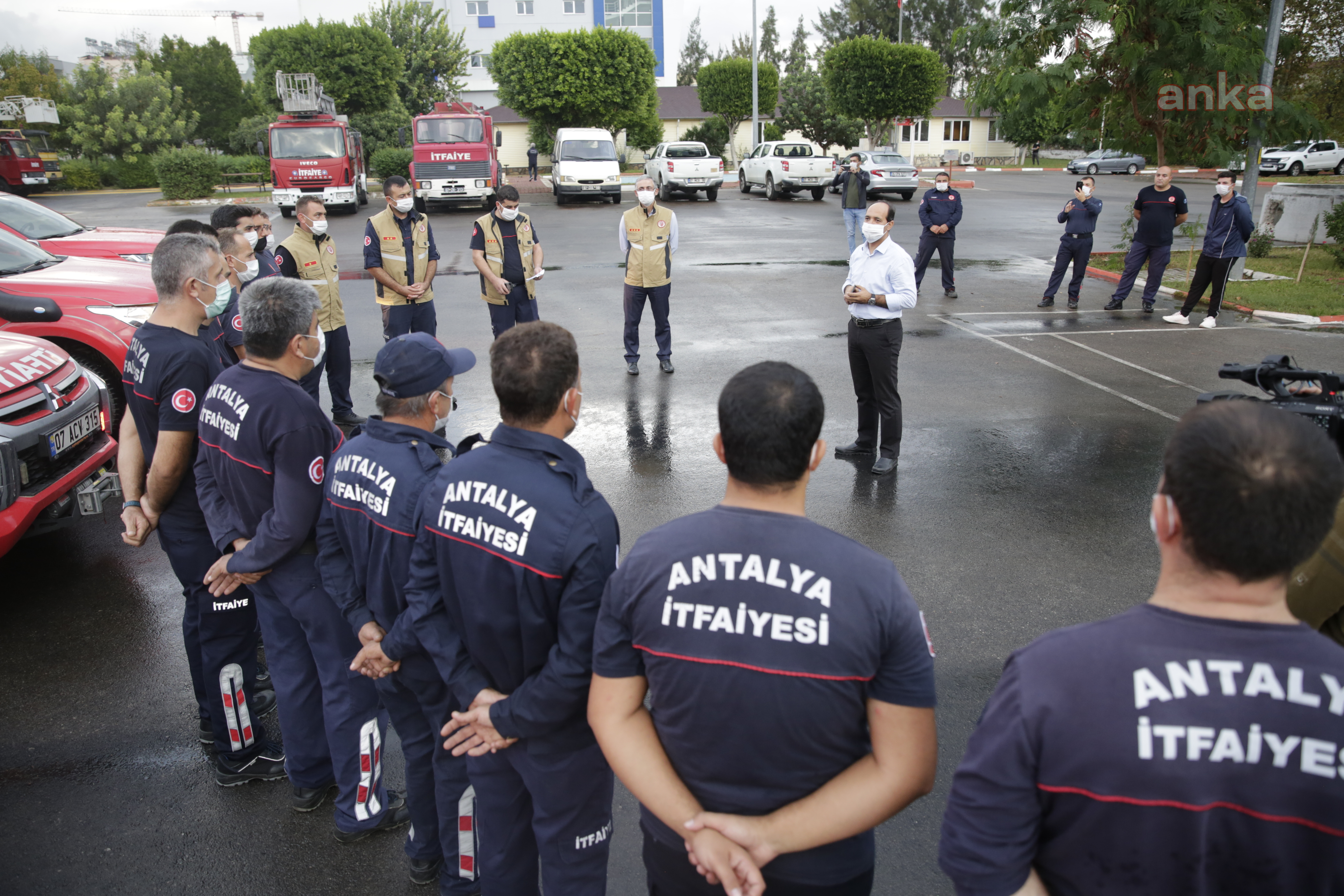 ANTALYA BÜYÜKŞEHİR BELEDİYESİ'NDEN İZMİR'E YARDIM ELİ