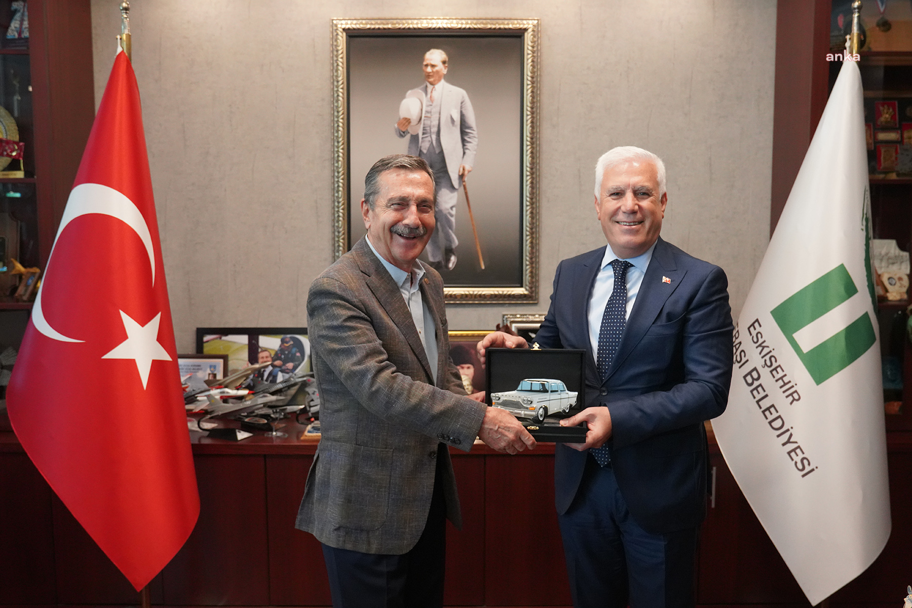 Tepebaşı Belediye Başkanı Ataç, Bursa Büyükşehir Belediye Başkanı Bozbey'i ağırladı