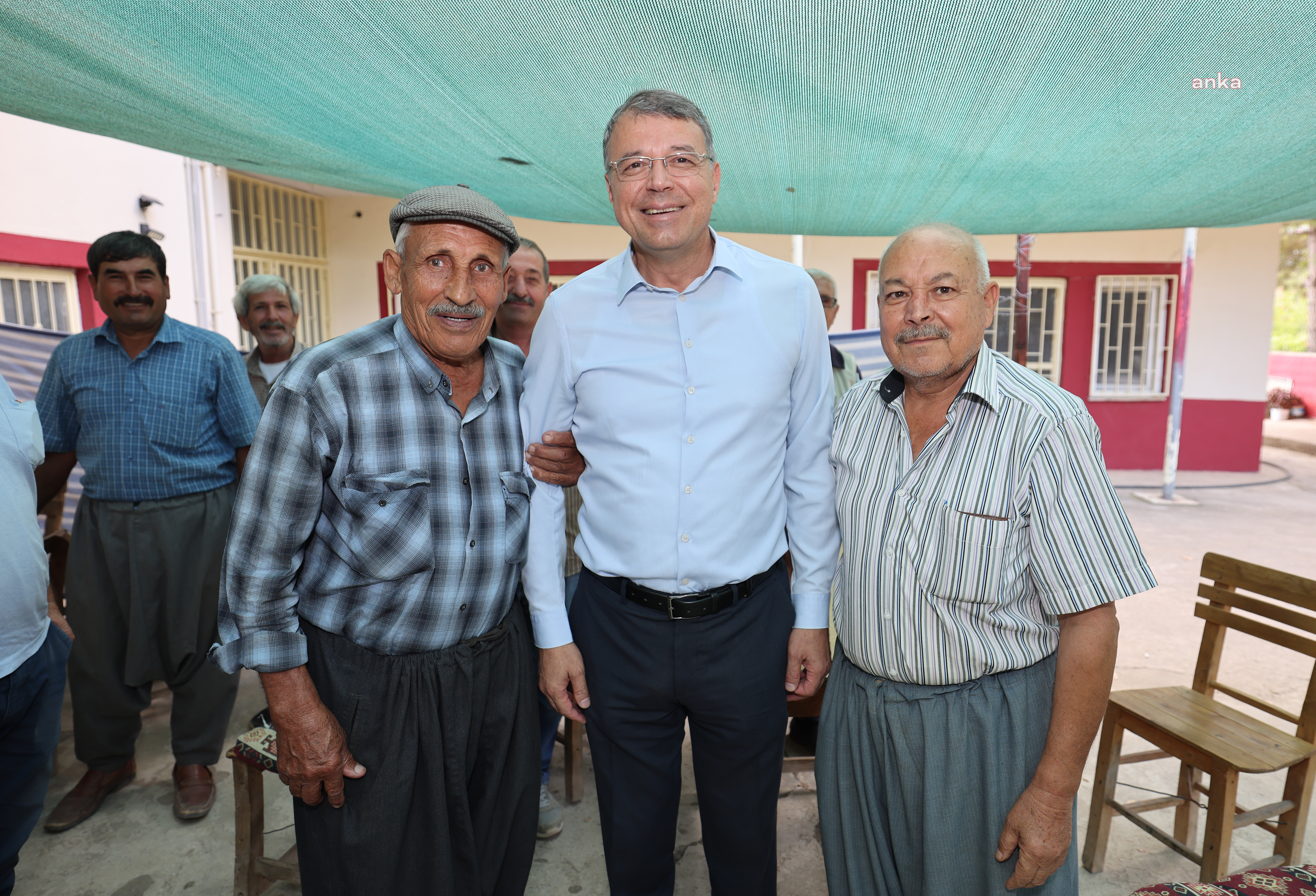 Silifke Belediye Başkanı Turgut, Çamlıca Mahallesi·'ni zi·yaret etti