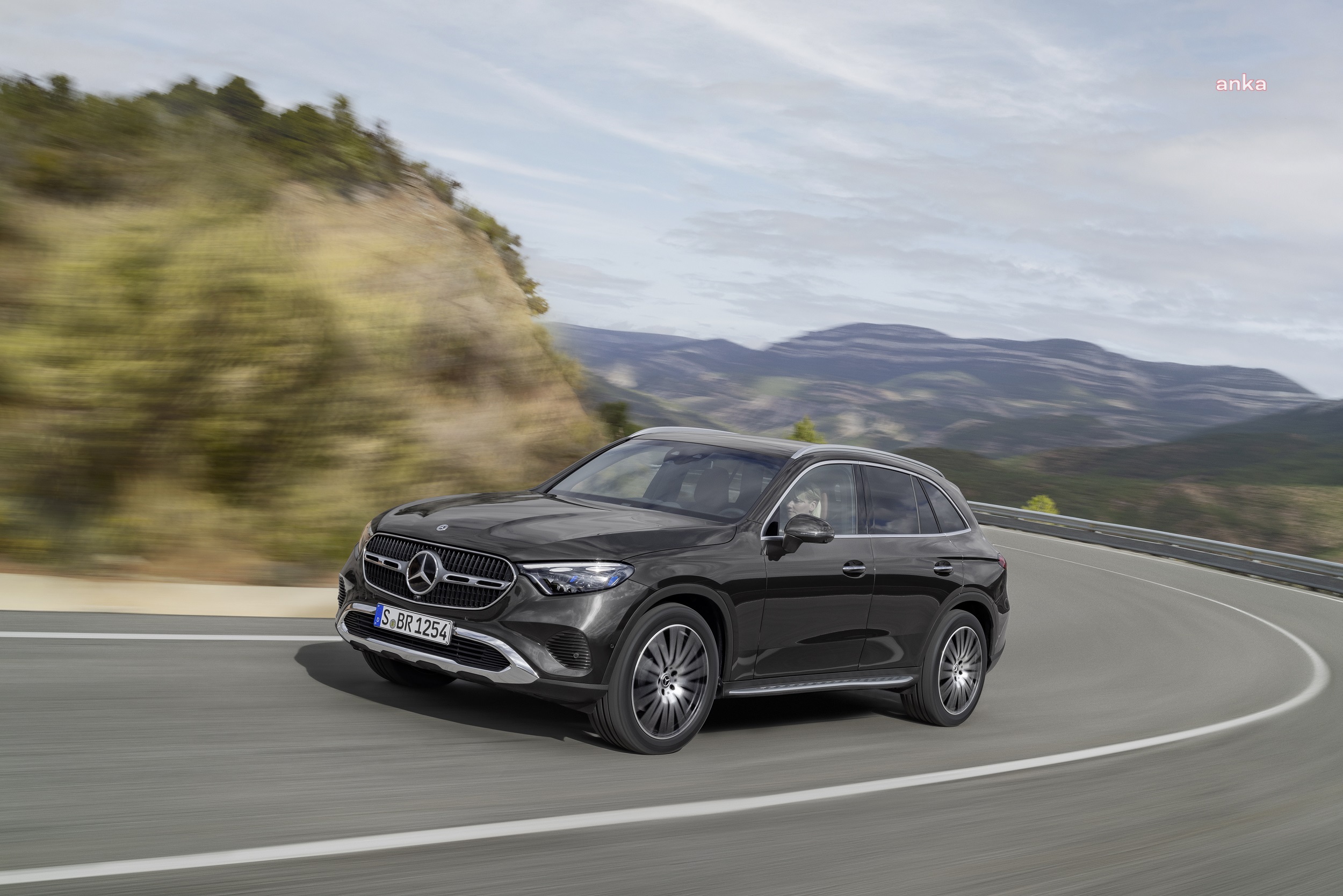 Mercedes-Benz,  yeni otomobil alımlarında ekim ayına özel finansal seçenekler sunuyor