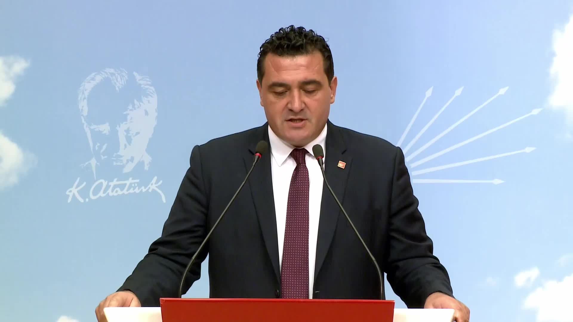 Ulaş Karasu’dan savcılığa suç duyurusu... “Bakan çıkıp 85 milyon vatandaşın kişisel verilerinin nasıl sızdığını açıklamak zorundadır. Yapmıyorsa o koltuğu terk etmelidir”