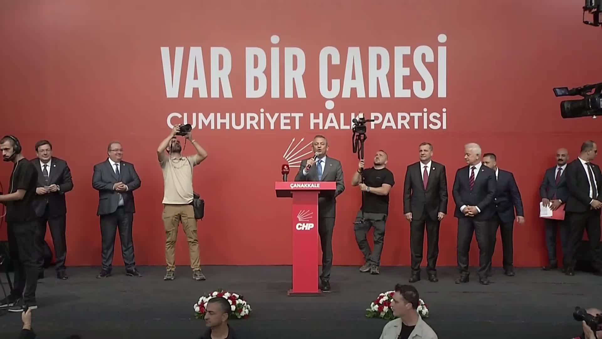 Özgür Özel: “Hizbullah’tan güç alan ittifakın adı ‘Cumhur’ olamaz. Cumhurun adını böyle kirletemezsiniz”