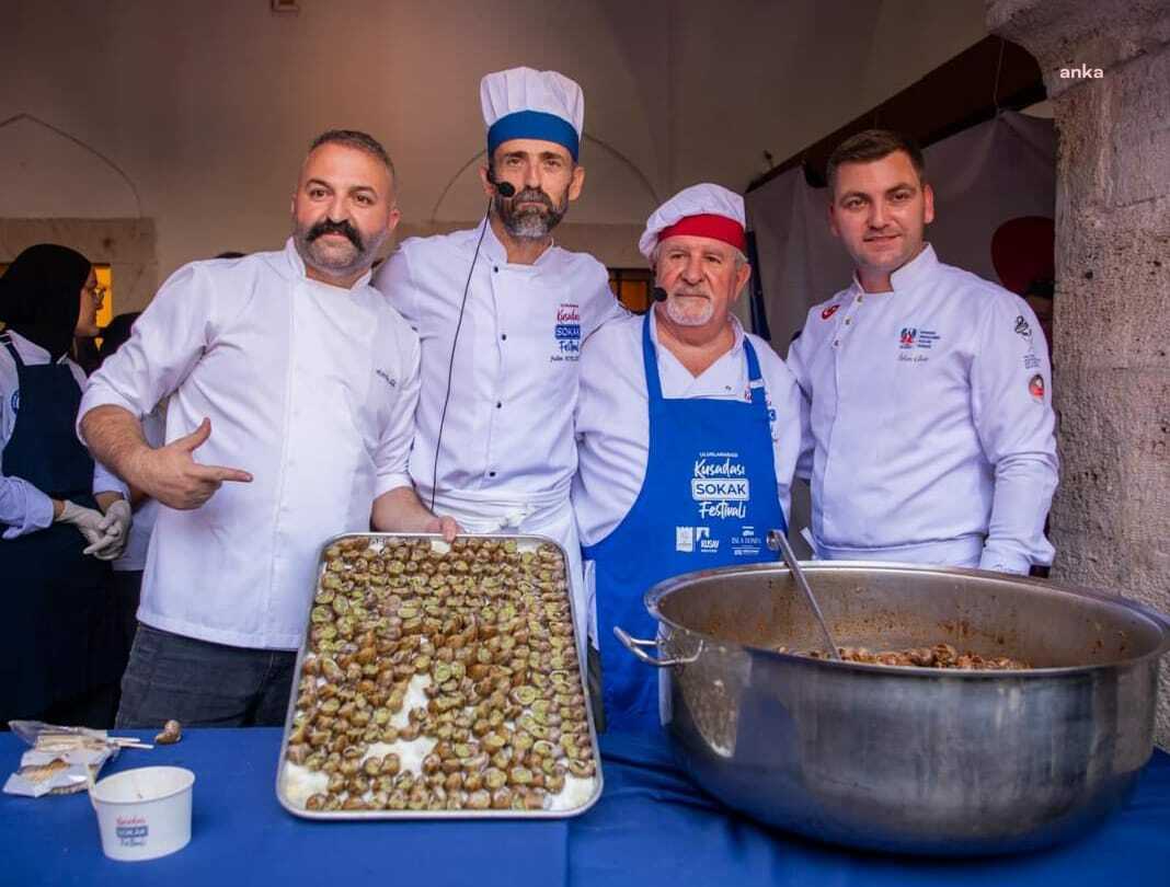 Uluslararası Kuşadası Sokak Festivali, Salyangoz Düellosu'na ev sahipliği yaptı