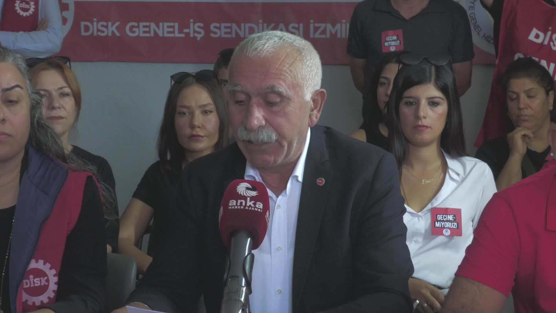 DİSK Genel-İş: İzmir'in 8 ilçe belediyesinde 21 Ekim'de grev kararı asacağız