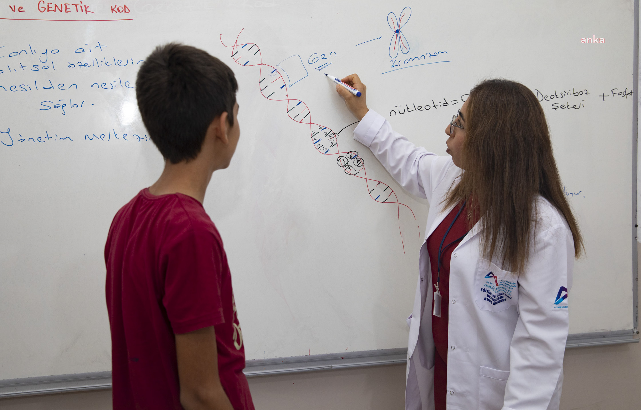 Mersin Büyükşehir Belediyesi’nin kurs merkezleri öğrencileri geleceğe hazırlıyor