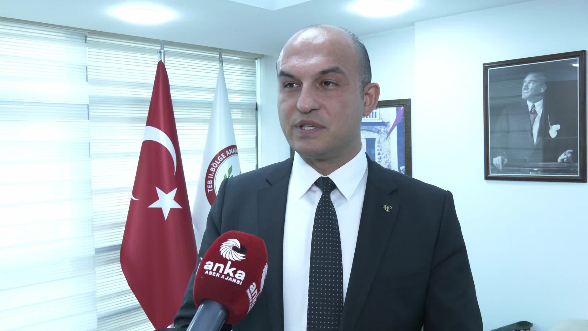 Ankara Eczacı Odası, SGK'daki eczacıların izin ve sağlık raporu kullanımında maaşlarından kesinti yapılmasını yargıya taşıdı... Abbasoğlu: Anayasa'nın temel hak ve özgürlüklerine aykırı