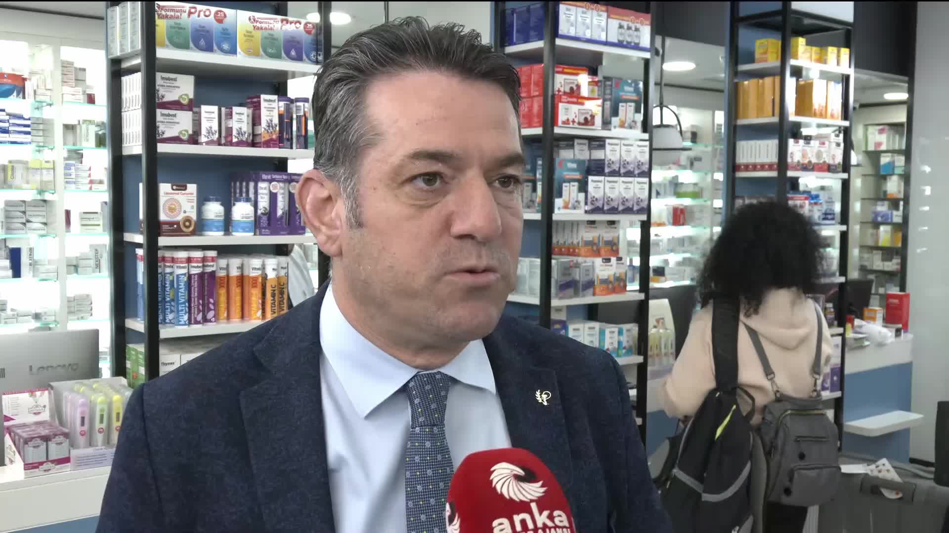 Uzman Eczacı Ercanlı: "SGK, herhangi bir bildirim yapmadan sistemi değiştirdi, bazı hastalar ilaç alamadı"