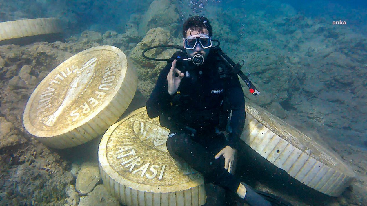 Muğla Büyükşehir Belediye Başkanı Aras, Türkiye'nin ilk çevre temalı su altı parkının açılışına katıldı