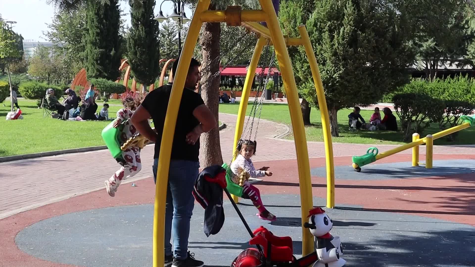 Malatyalılar deprem sonrası parklara akın etti