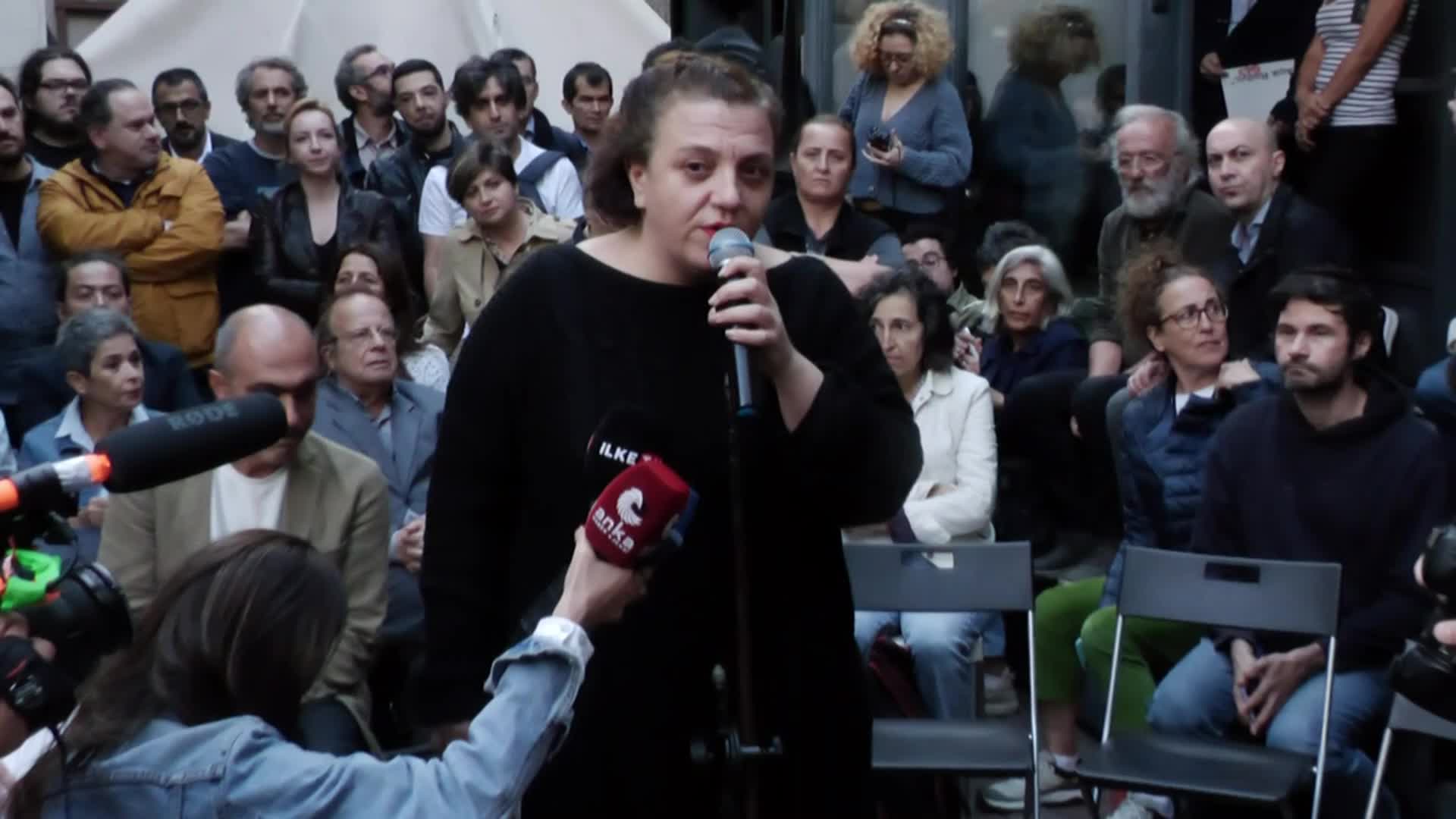 RTÜK'ün lisans iptaliyle Açık Radyo’nun yayın hayatı sona erdi... Ömer Madra: “Kamunun sesini kısma girişimidir”