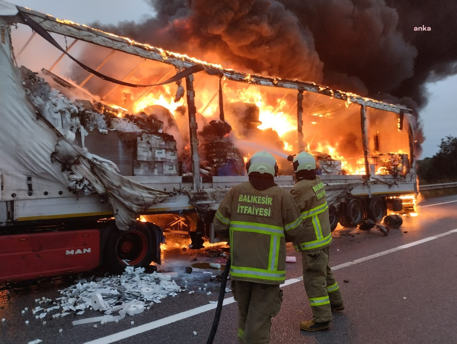 Balıkesir İtfaiyesi, 10 ayda 2 bin 993 can kurtardı