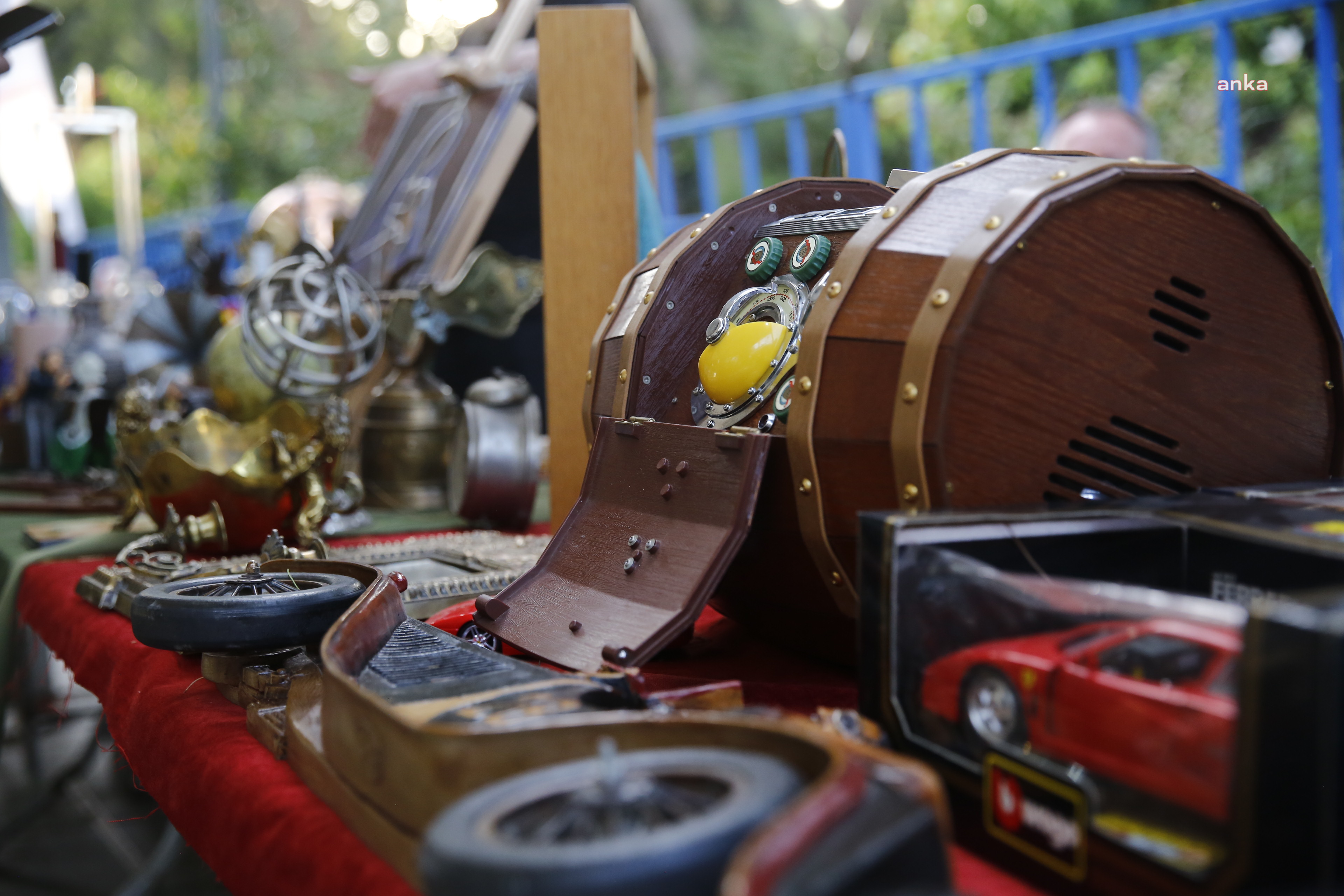 Antalya Büyükşehir Belediyesi’nin Antikacılar ve Nostalji Festivali başladı