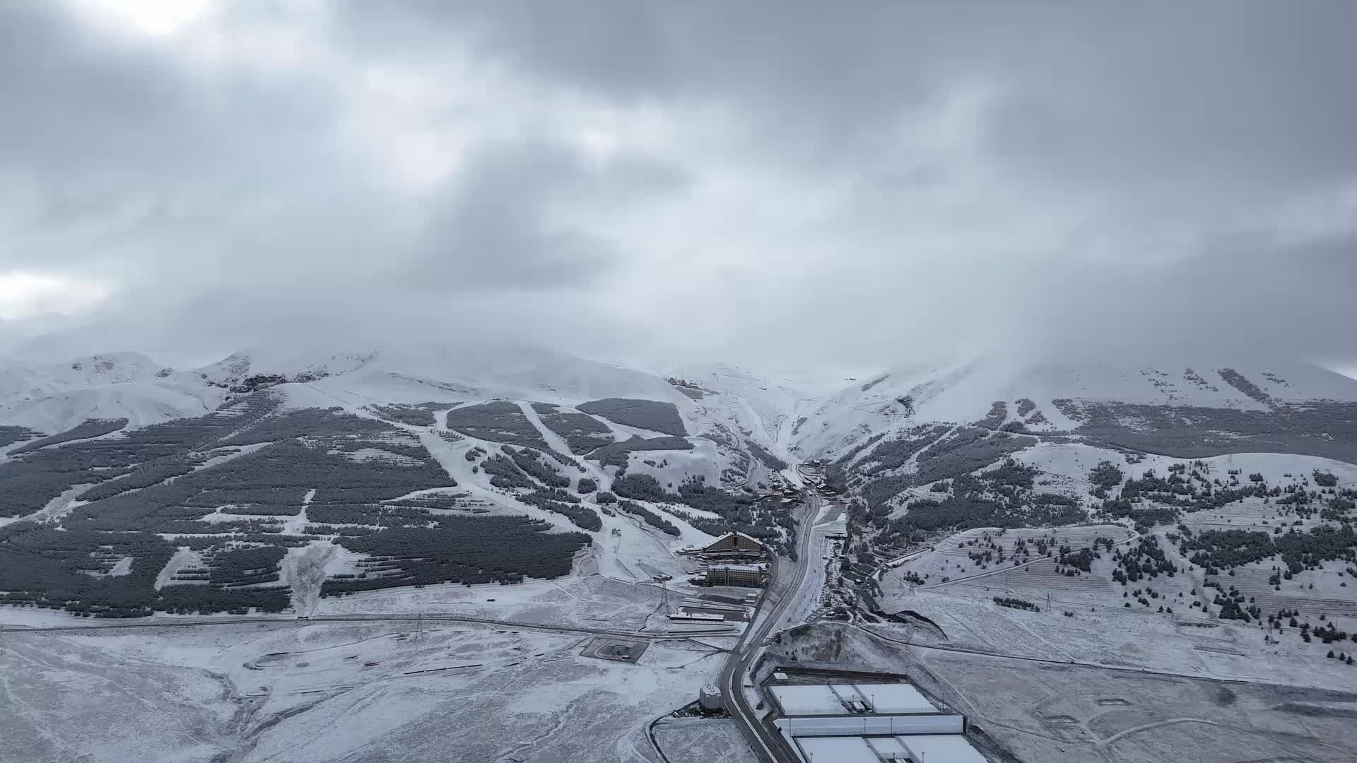 Erzurum'da kar yağışı