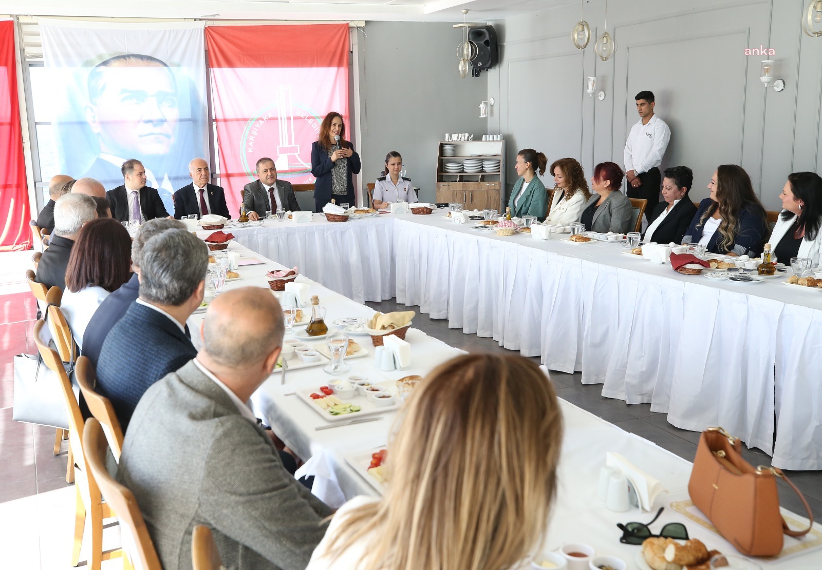 Karşıyaka’da Muhtarlar Günü buluşması... Karşıyaka Belediye Başkanı Ünsal’dan dayanışma mesajı