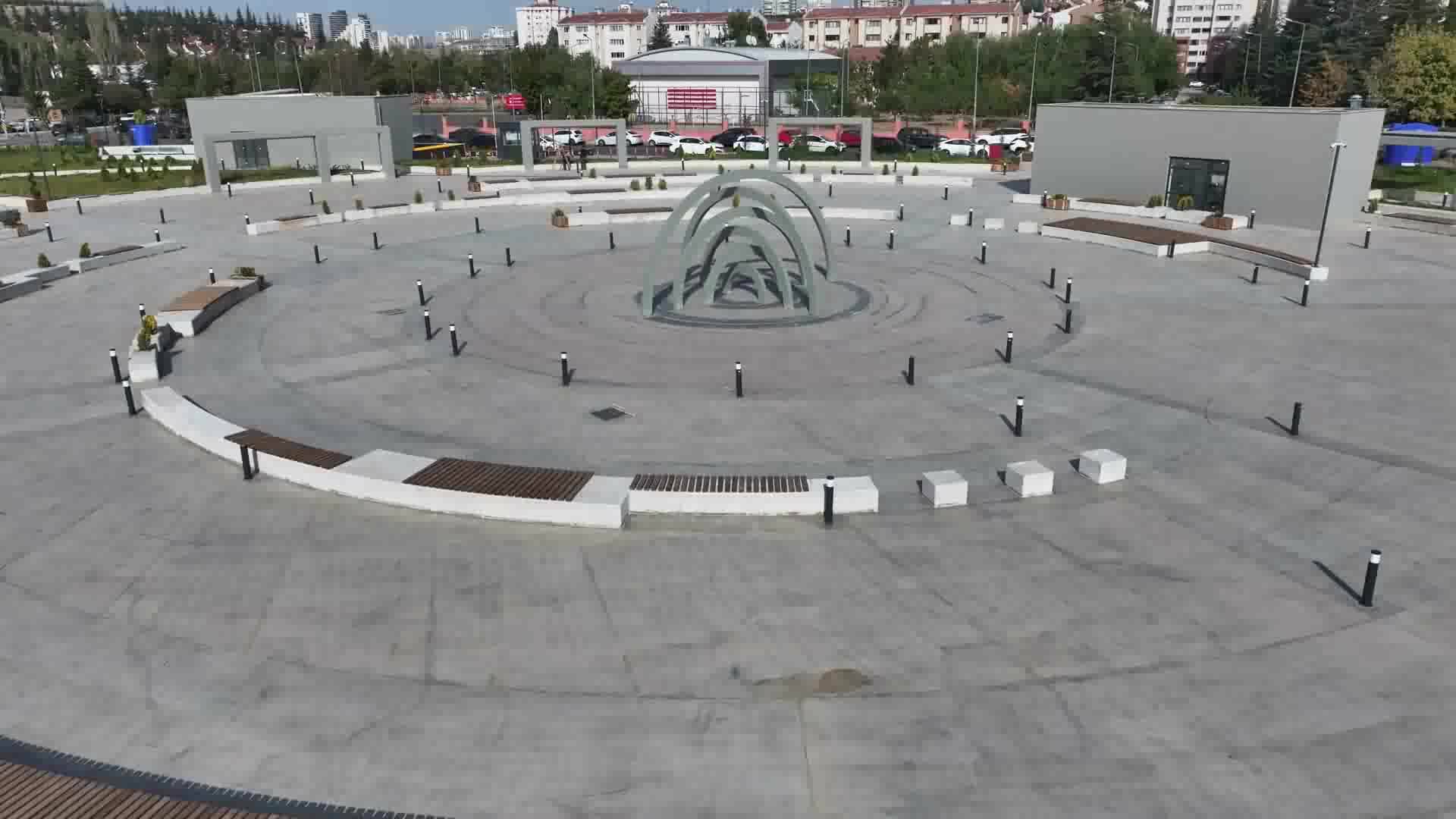 Ankara Büyükşehir Belediyesi, Koru Mahallesi’nde “Kapalı Otopark ve Meydan Tasarım Projesi”ni tamamladı