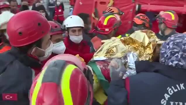 65 SAAT SONRA GELEN MUCİZE: ELİF BEBEK ENKAZDAN SAĞ ÇIKARILDI
