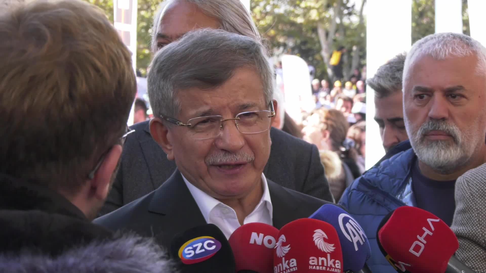 Gelecek Partisi Lideri Davutoğlu: "Yenidoğan çetesi bardağı taşıran son damla olarak görülmeli"
