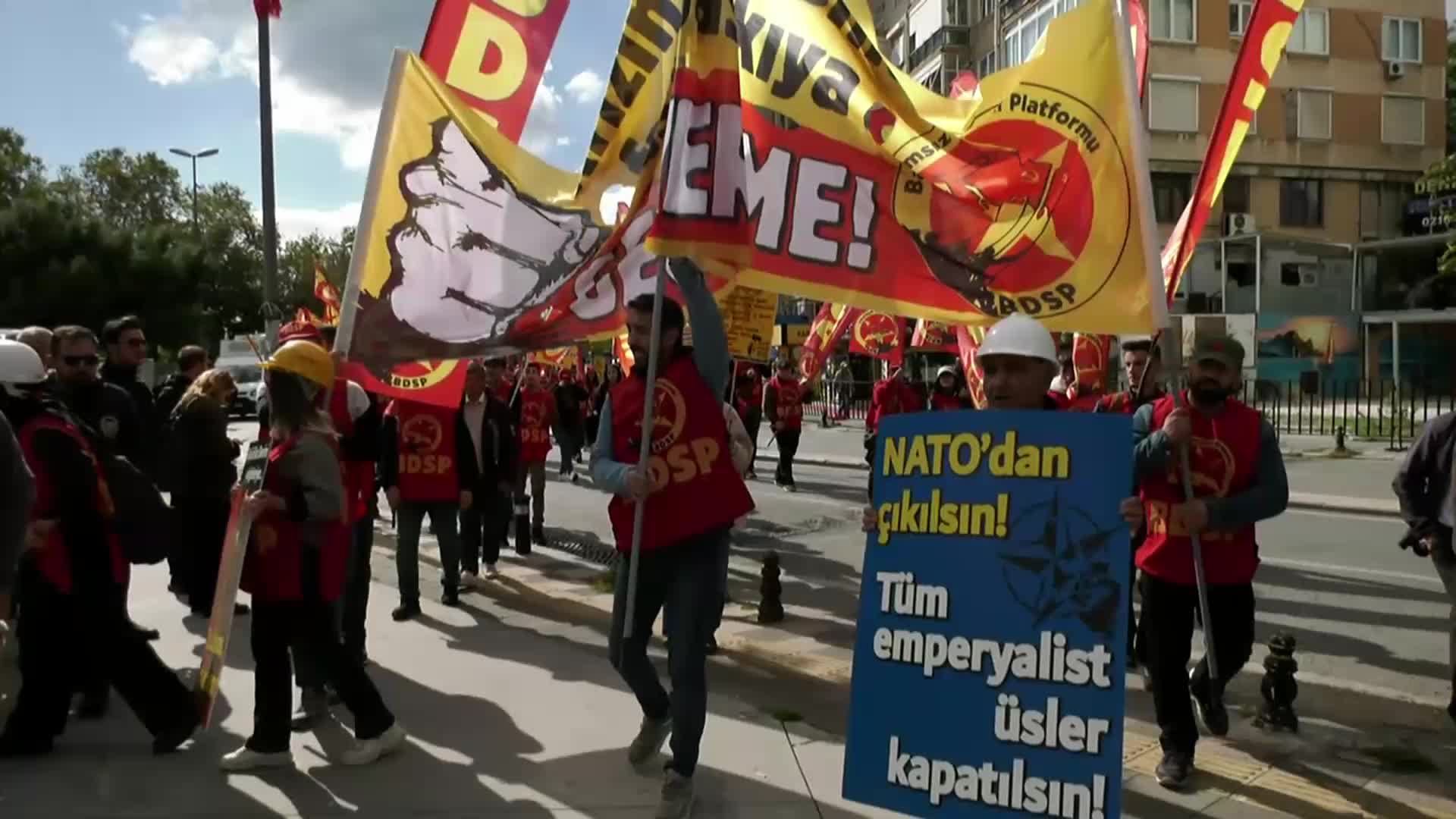 İşçi Emekçi Birliği’nden Kartal’da miting: “Düzen baştan aşağı yıkılıp bizler tarafından yeniden kurulmalı”