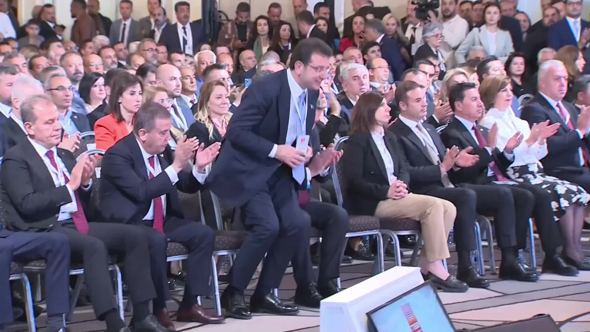 Türkiye Belediyeler Birliği ve İBB Başkanı Ekrem İmamoğlu: “Belediyeyi zayıf düşürmek devleti zayıf düşürmektir”