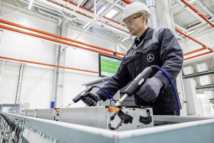 Mercedes-Benz, batarya döngüsünü tamamlamak için kendi geri dönüşüm fabrikasını açıyor