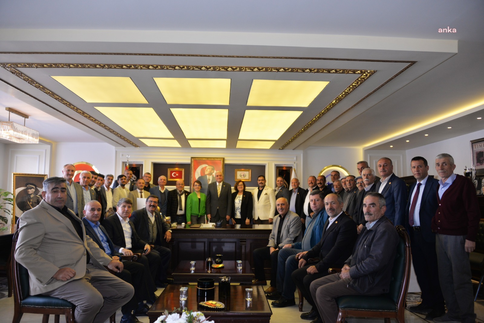 Bozüyük Belediye Başkanı Mehmet Bakkalcıoğlu, muhtarları ağırladı