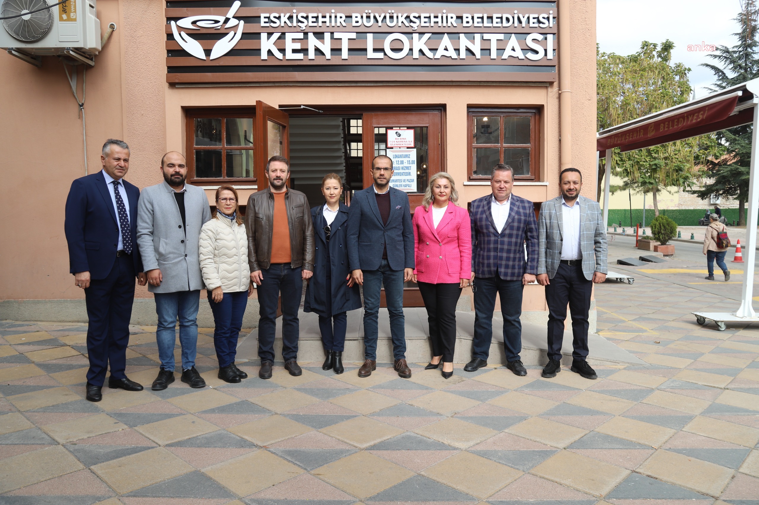 Eskişehir Büyükşehir Belediyesi’nin “Askıda Yemek” uygulamasına, Odunpazarı Belediyesi Meclis üyelerinden destek