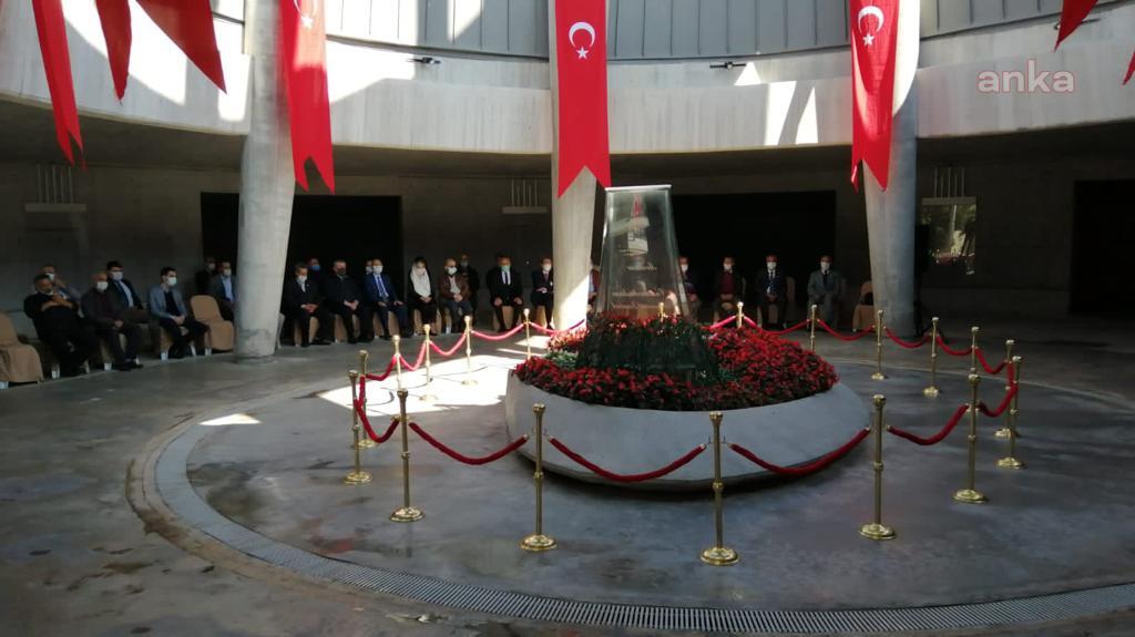 SÜLEYMAN DEMİREL 96. YAŞ GÜNÜNDE MEZARI BAŞINDA ANILDI