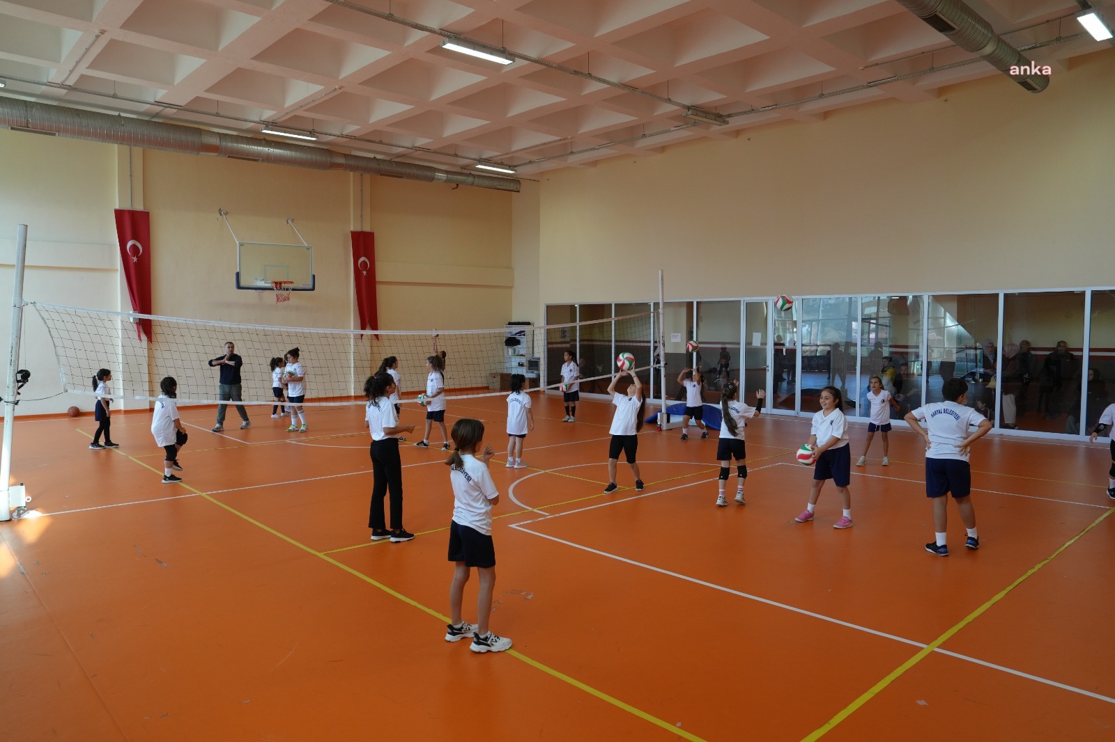 Kartal Belediyesi'nin 2024-2025 Kış Spor Okulu başladı