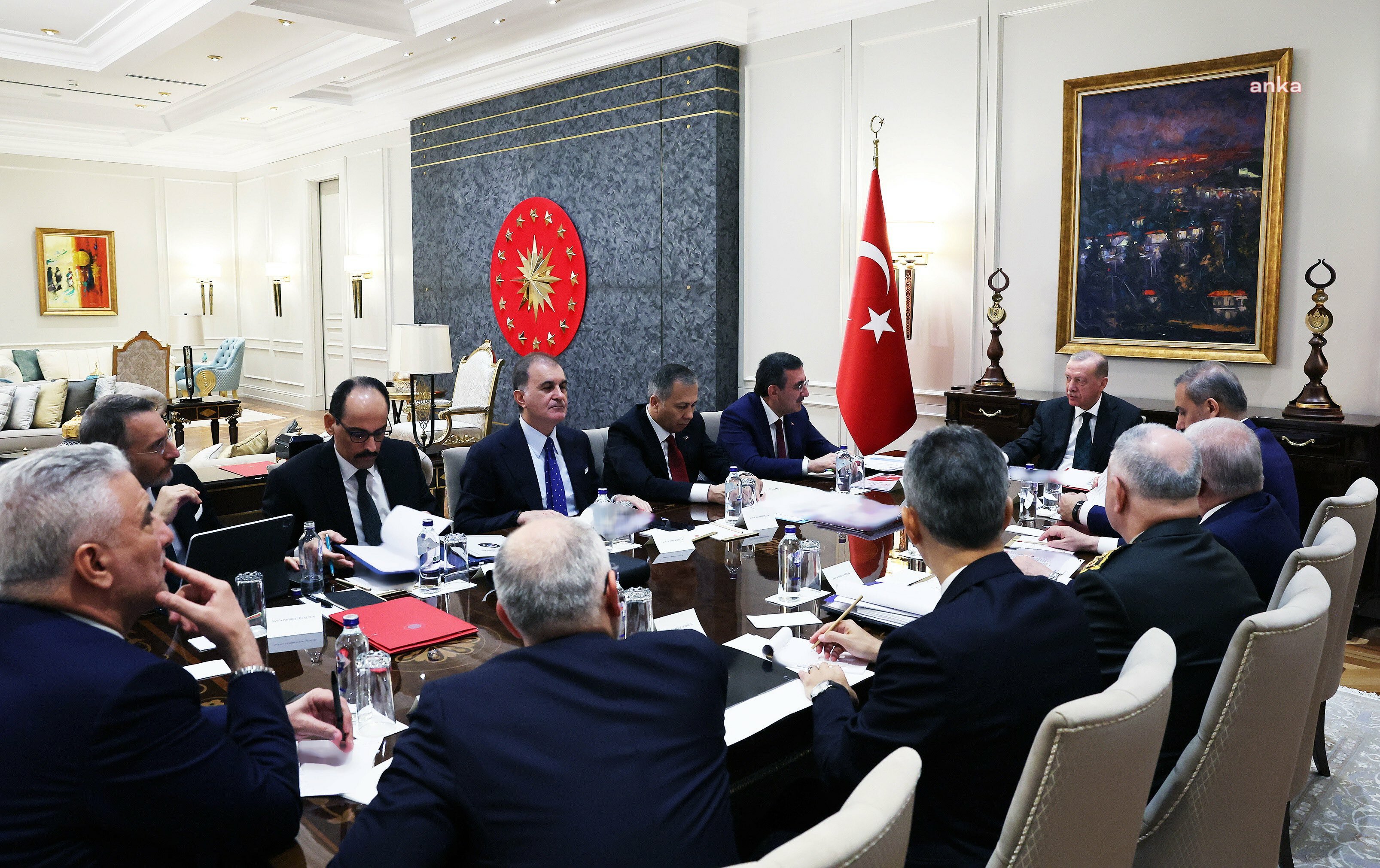 Cumhurbaşkanı Erdoğan başkanlığında yapılan güvenlik toplantısı sona erdi
