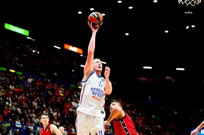 Anadolu Efes Olimpia Milano’yu 96 - 84 mağlup etti