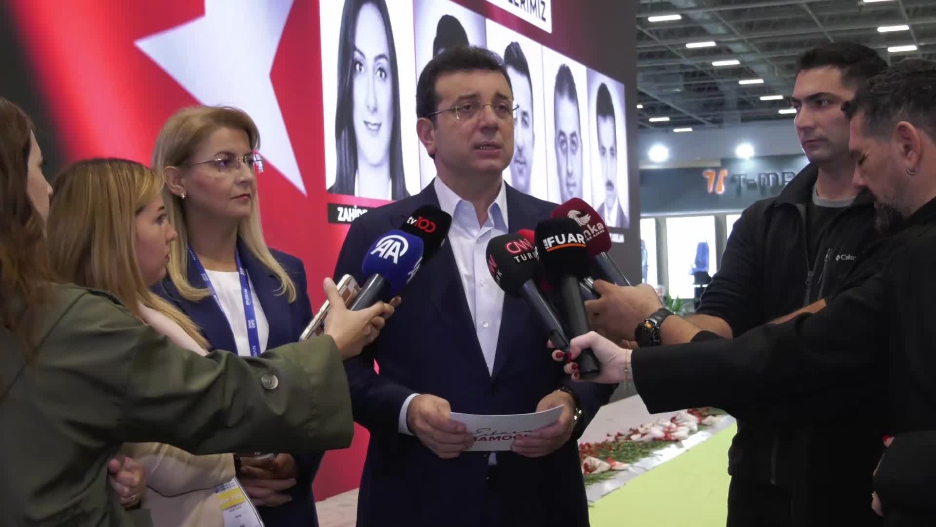 TUSAŞ stantını ziyaret eden İmamoğlu: “Özellikle savunma sanayine yapılan bu saldırı milletimize yapılmış bir saldırıdır”