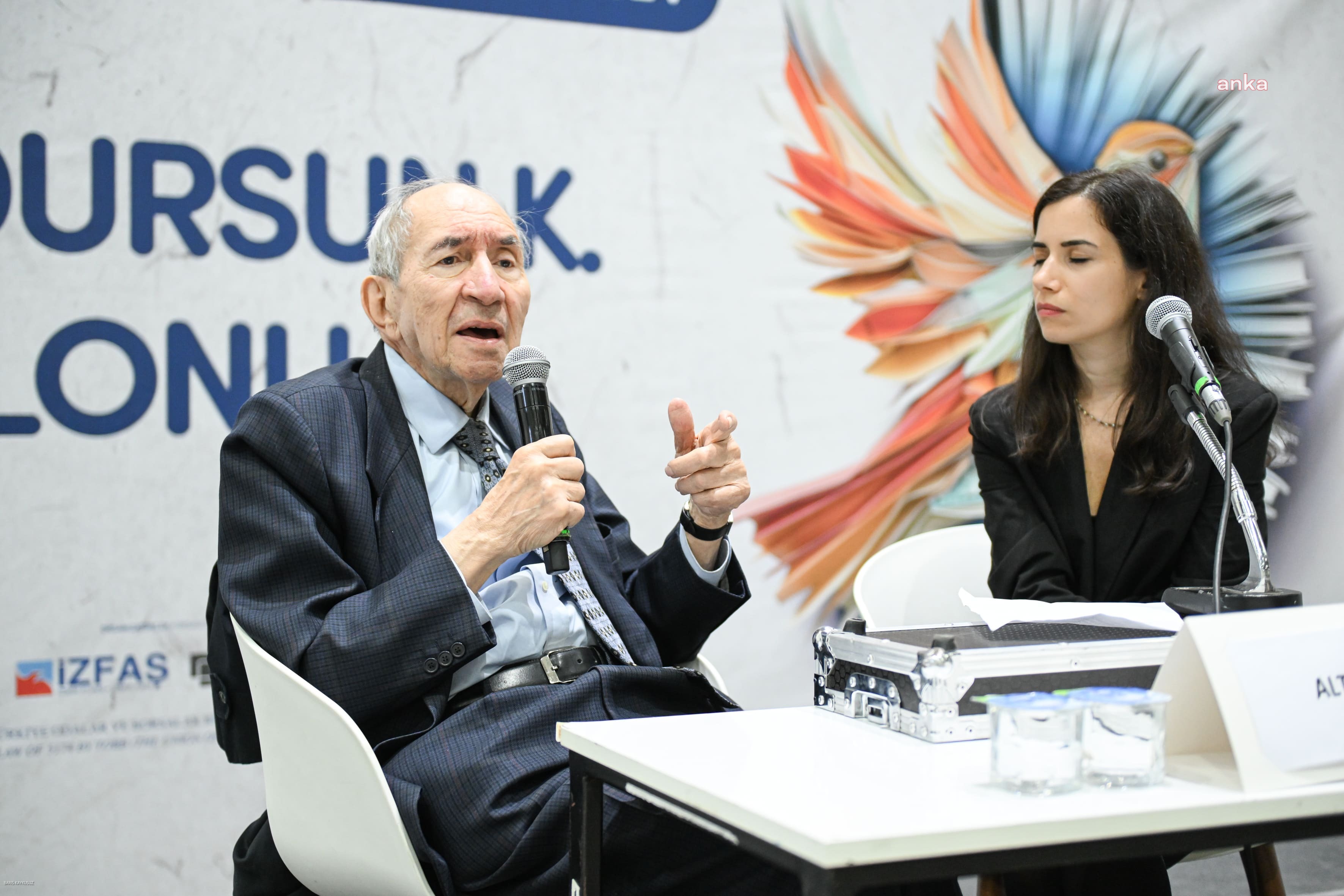 İZKİTAP hafta sonu on binleri ağırladı