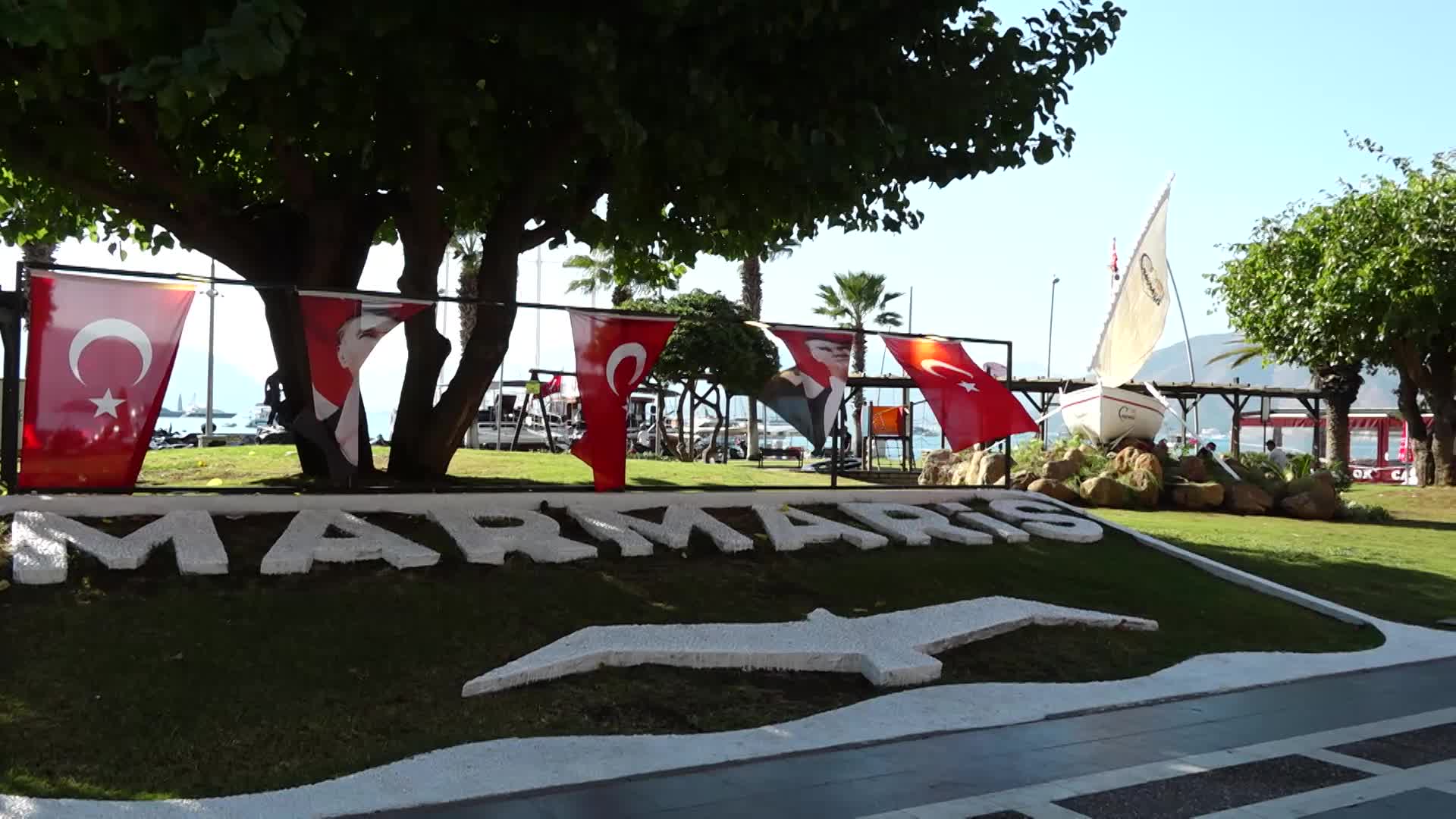 Marmaris yelkenli paraçelesi uzun yıllardan sonra iskelede...