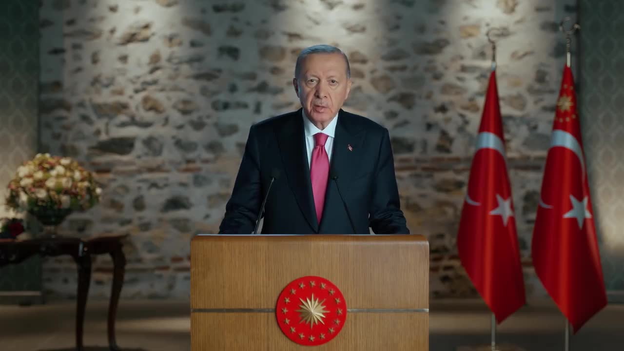 Cumhurbaşkanı Erdoğan: 40 yıldır enerjimizi sömüren, kardeşliğimizi kemiren terör belasını artık tarihe gömmemiz gerektiğini biliyoruz