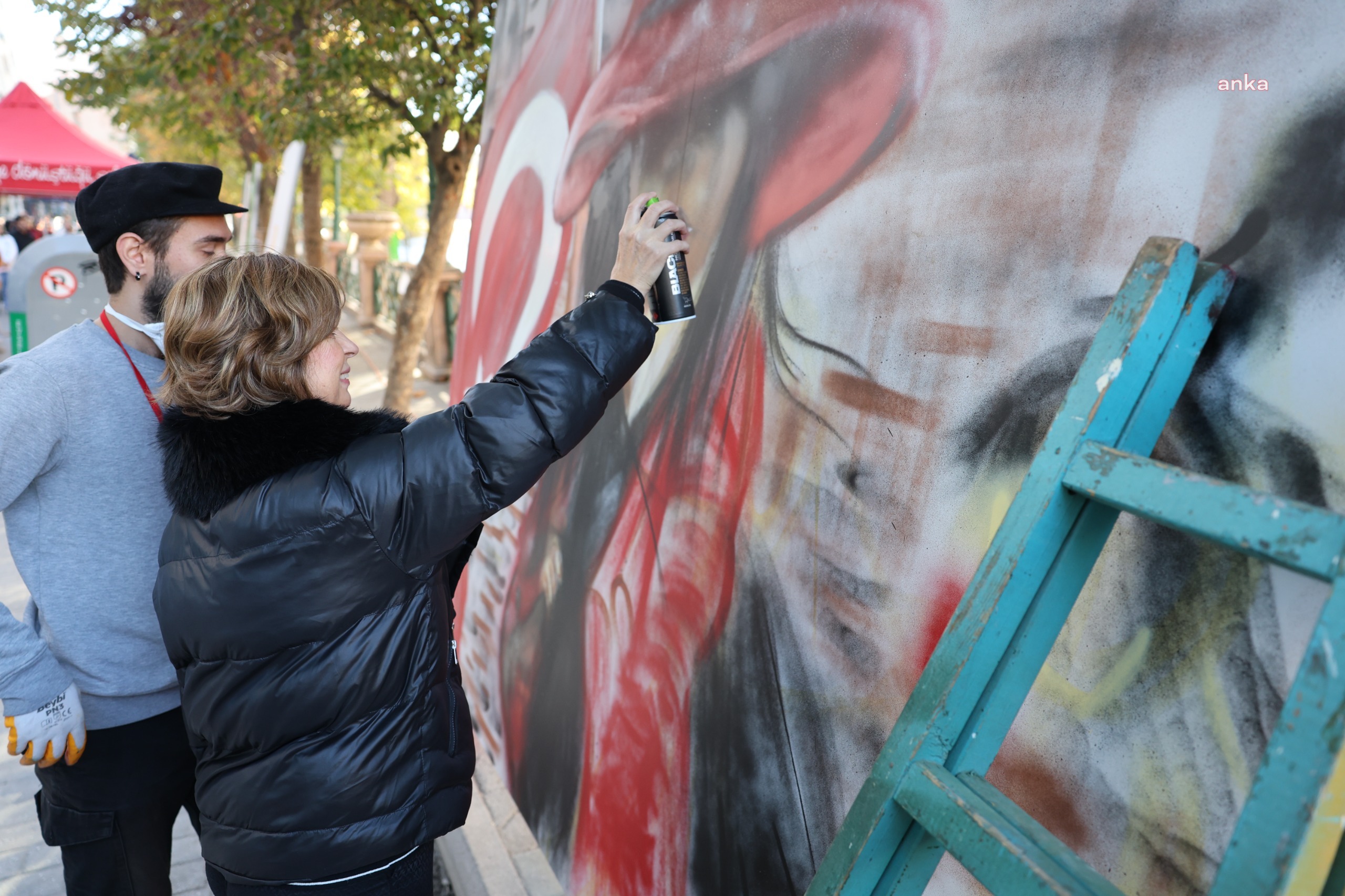 Eskişehir'de "Cumhuriyet ve Sanat" temalı Graffiti Şenliği düzenlendi