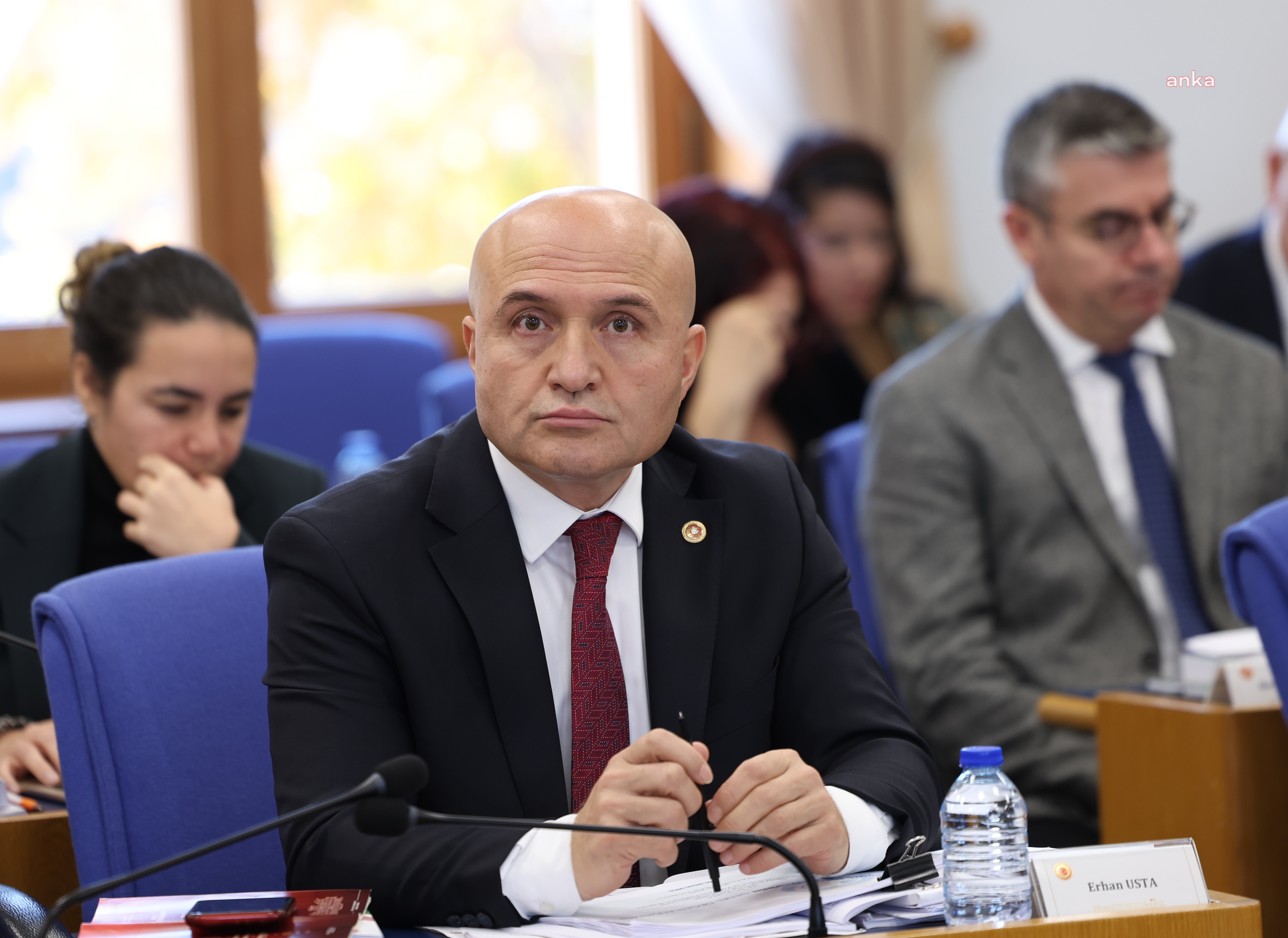 Erhan Usta'dan "En son İspanya’ya gittiğimde orada da kiralar çok artmıştı" diyen AK Partili Güneş'e yanıt: "Sen bu ülkede yaşamıyorsun. Seni ilk uyduyla uzaya, geldiğin gezegene göndermemiz lazım"