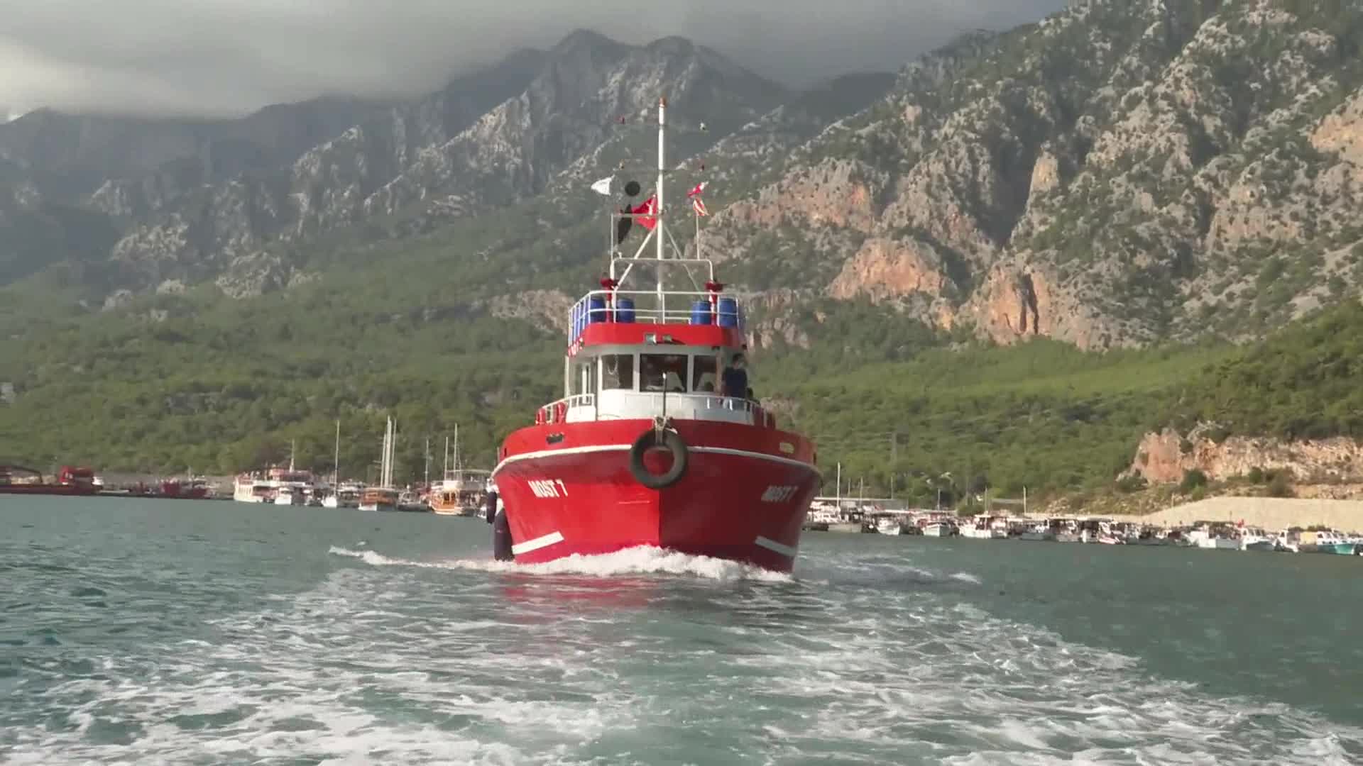 ANTALYA BÜYÜKŞEHİR'DEN DENİZ KİRLİLİĞİNE ACİL MÜDAHALE TATBİKATI