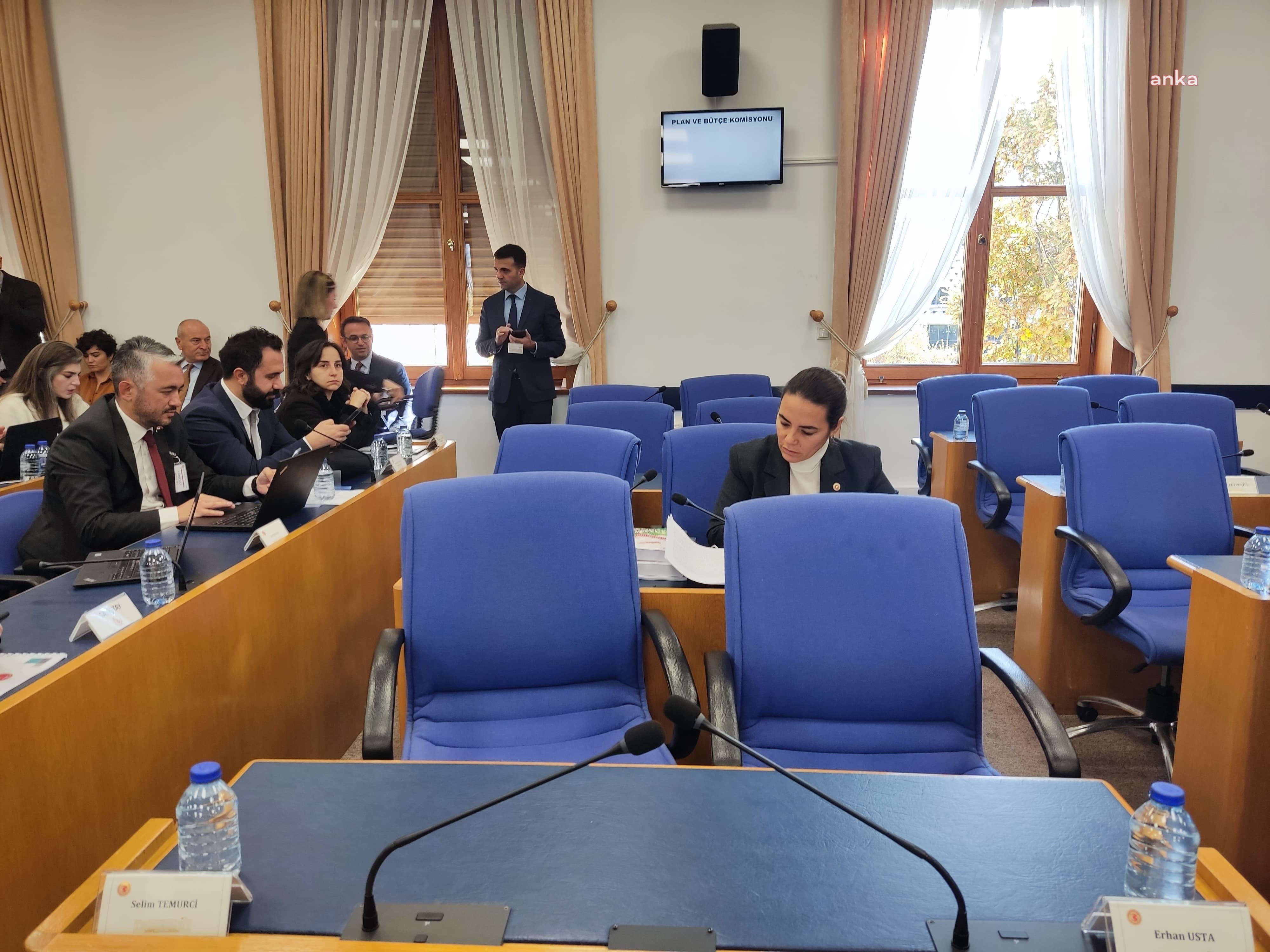 Ahmet Özer'in tutuklanmasına tepki... CHP'li milletvekilleri, TBMM Plan Bütçe Komisyonu'na katılmadı