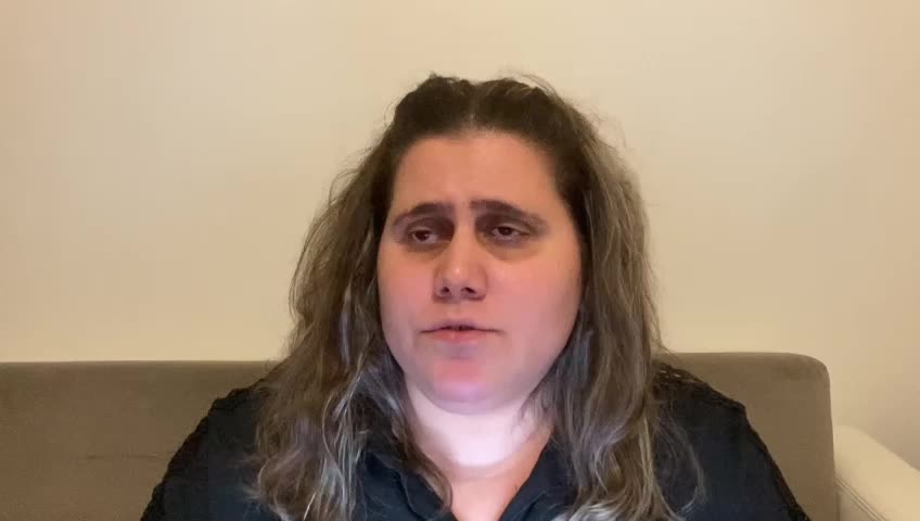 Eğitimde Görme Engelliler Derneği’nden Elif Kain, görme engelli öğrencilerin ders kitaplarının geç gönderilmesi sorununun çözümünü istedi