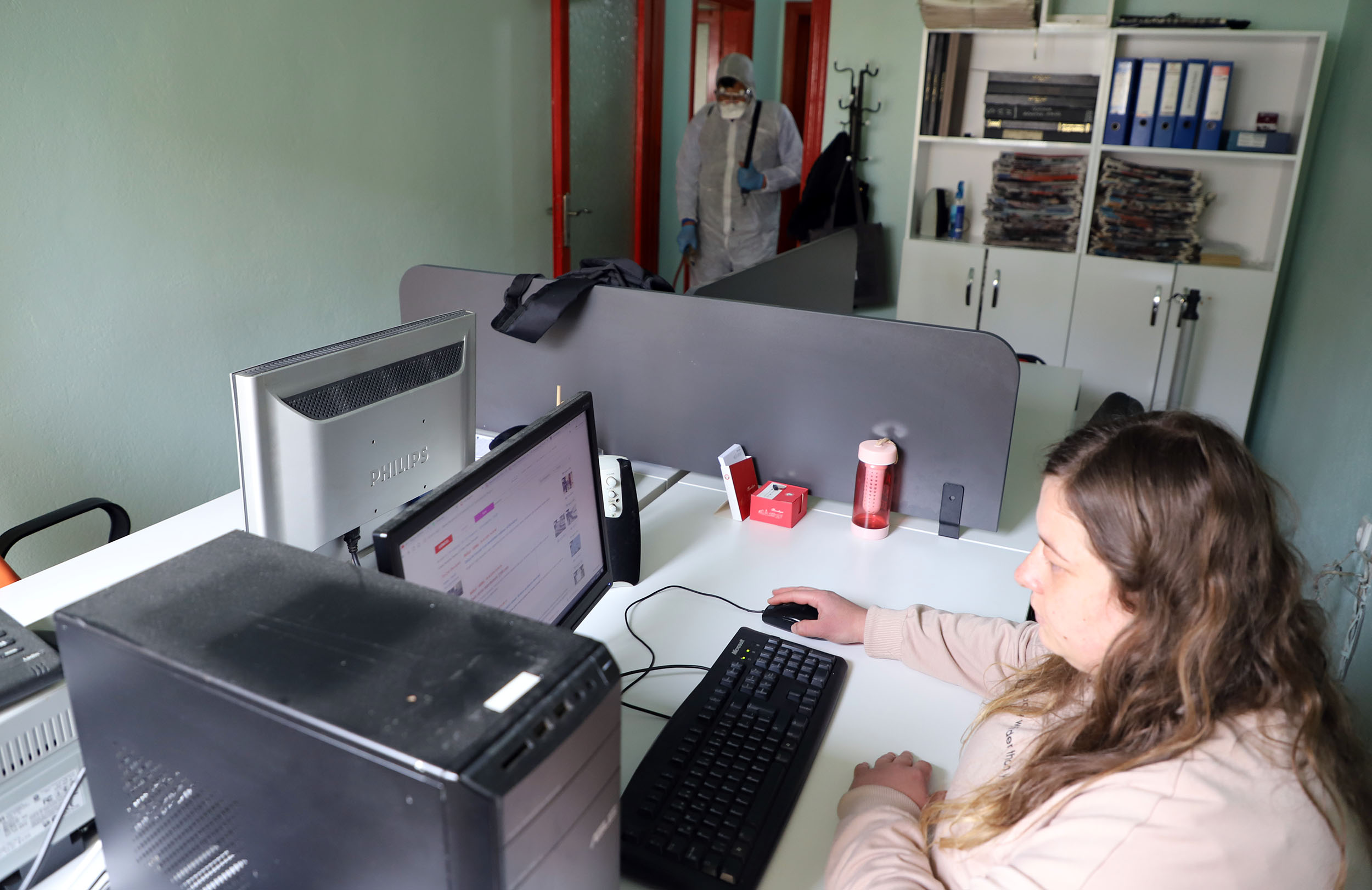 MUĞLA’DAKİ GAZETE BÜROLARI DEZENFEKTE EDİLDİ