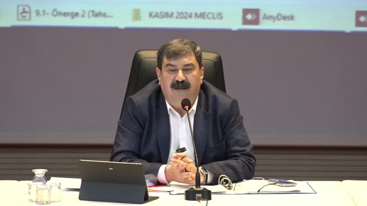 CHP'li Başkandan kayyum iddialarına yanıt: "Toroslar Belediyesi sömürülecek, birilerinin yandaşına peşkeş çekilecek bir yer değil"